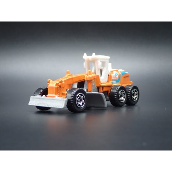 (Open Box) ROAD GRADER CONSTRUCTION VEHICLE 1:64 MB SCALE COLLECTIBLE DIECAST MODEL CAR