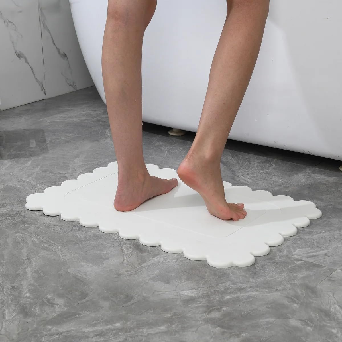 J&V TEXTILES Stone Bath Mat Diatomaceous Earth Shower Mat Non-Slip Super Absorbent Diatomite Stone Mats for Bathroom Floor Quick-Drying Easy to Clean 24''15'' Grey Scallop Stone