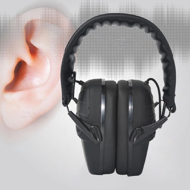 orejeras de tiro electrónico para tiro con arma de fuego protección protector auditivo plegable nrr 25db auriculares de o negro Orejeras plegables negras con diadema acolchada y copas ovaladas con sello amortiguado y bisagras laterales ajustables; vista frontal 3/4 sobre fondo claro con una oreja ilustrada. Especificadas NRR 25 y amplificación de sonido, tamaño plegado compacto (12.5x11.2 cm) para transporte; a menudo se usan también para observación de fauna por su amplificación ligera.