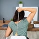 thumbnail image 4 of Rascador de espalda con varilla extensible, masajeador corporal Shiatsu de mano, rodillo para rascar la espalda, productos de salud para cabeza, hombros, manos, rodillas y pies (blanco), 4 of 5