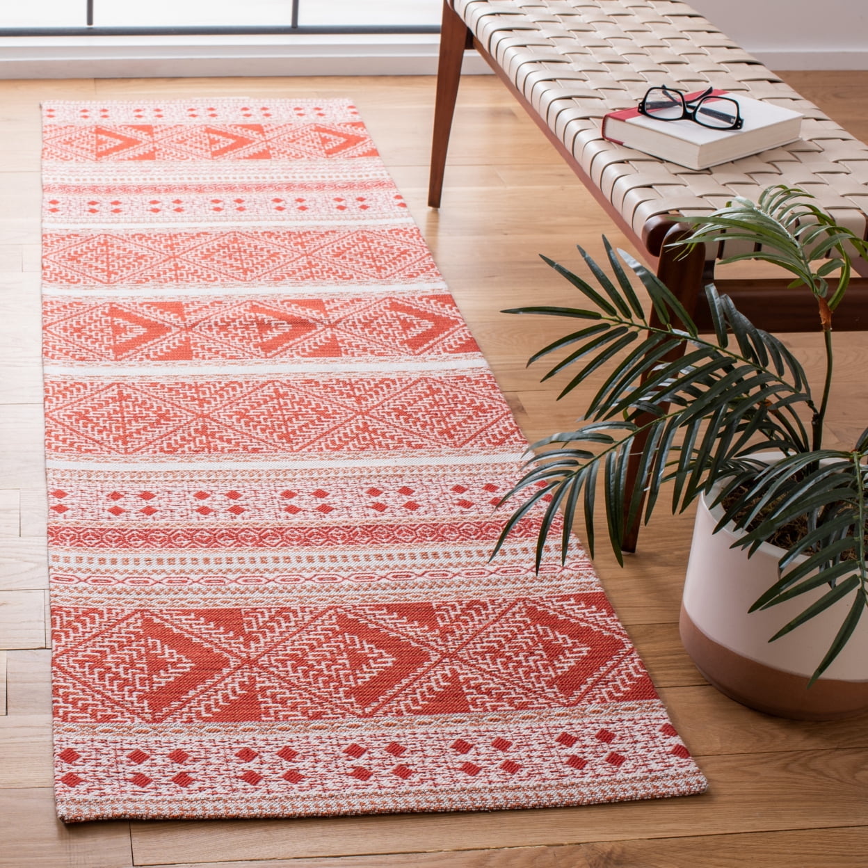 SAFAVIEH Classic Vintage Eric Geometric Polyester Area Rug, Rust, 8' x 10'