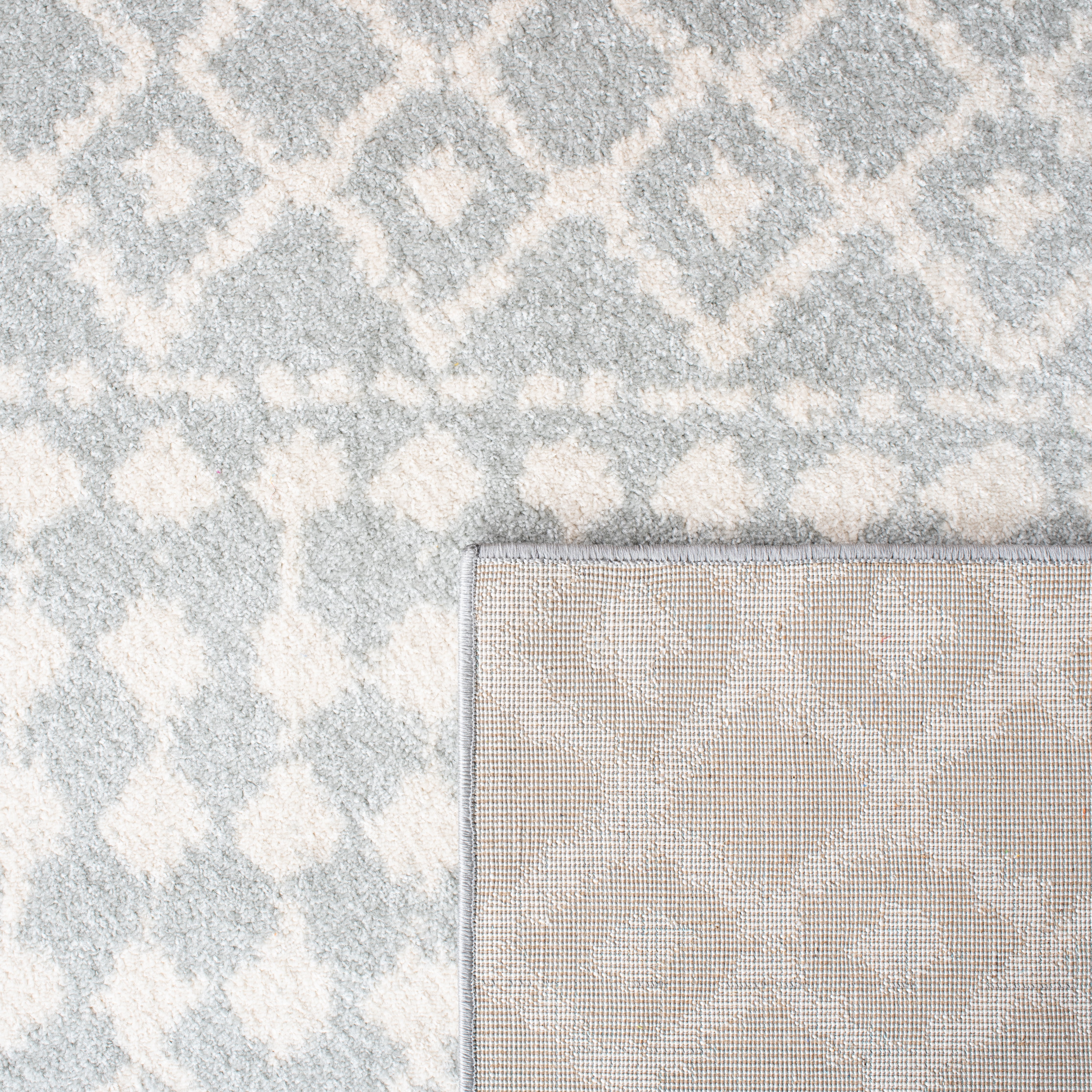 SAFAVIEH Mercer Phoebe Boho Geometric Area Rug, Light Grey/Cream, 4' x 6'