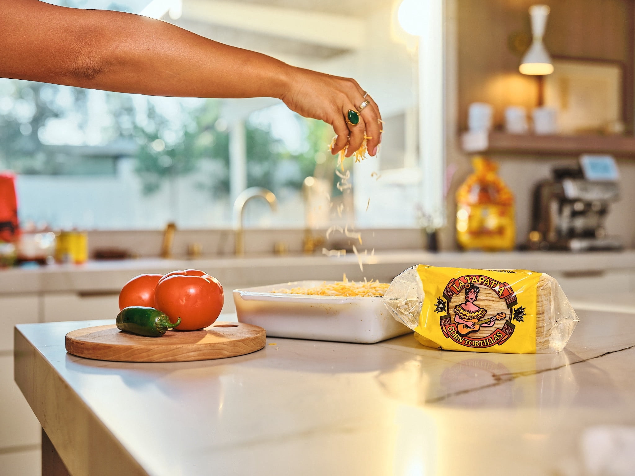La Tapatia Original Recipe Cooked Corn Tortillas, 40 oz, 48 Count Package