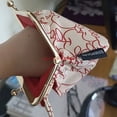 thumbnail image 5 of Bolso de mano con forma de boca dorada de Hello Kitty de Sanrio, monedero Zero, tarjetero, identificación, 2 en 1, para niña, varios, para guardar maquillaje, regalo para niña, 5 of 5