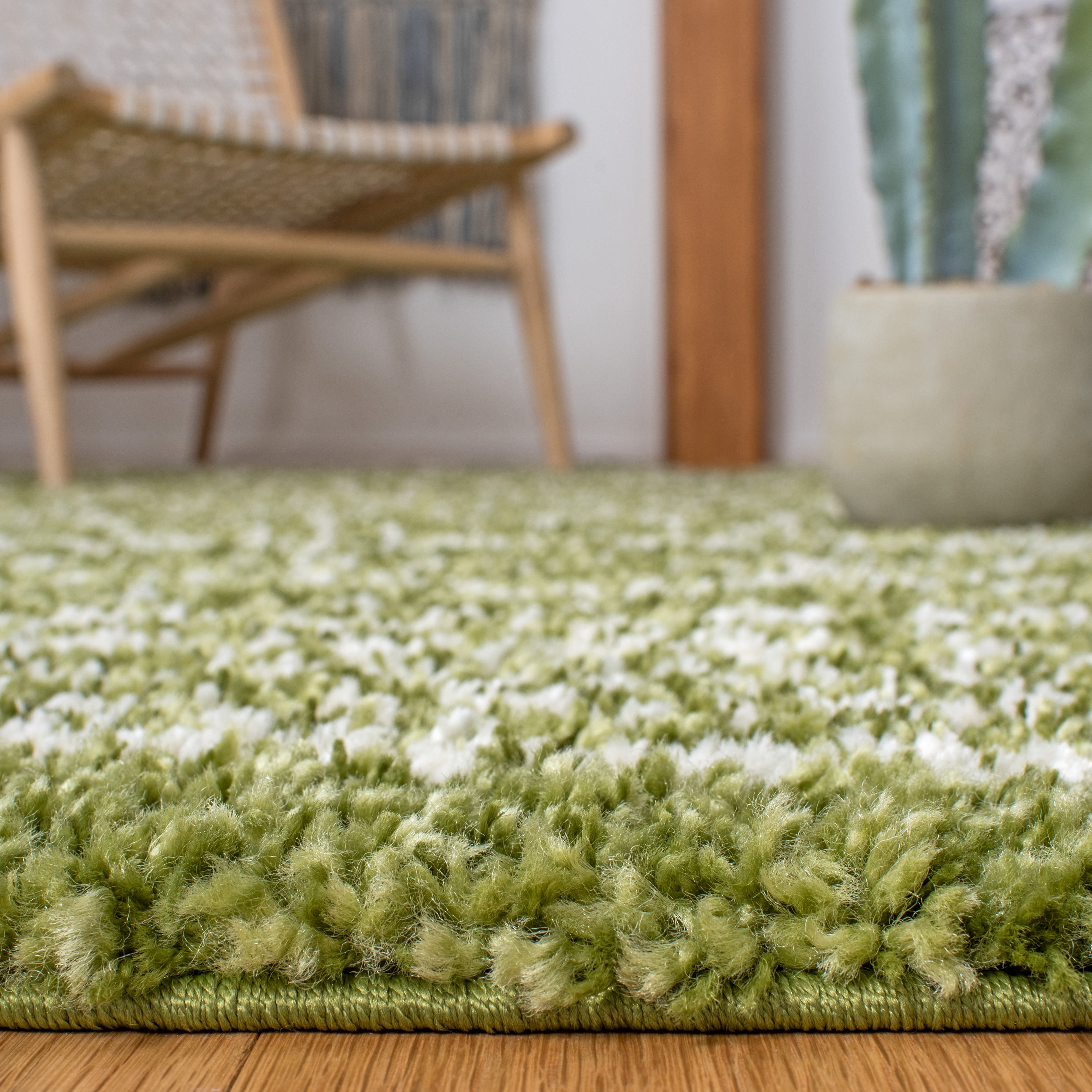 SAFAVIEH Arizona Teagan Geometric Shag Area Rug, Green/Ivory, 8' x 10'