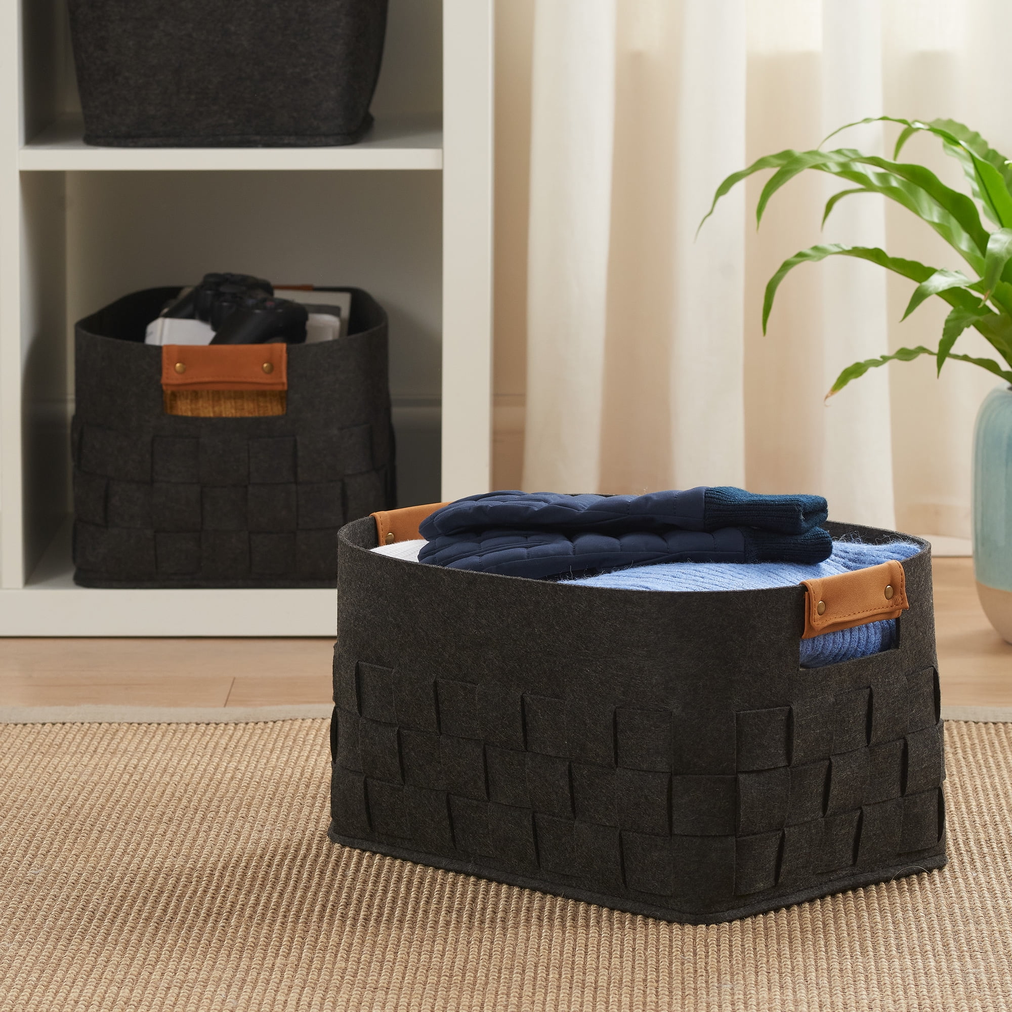 Mainstays Medium Woven Felt Basket, Dark Grey, Set of 2