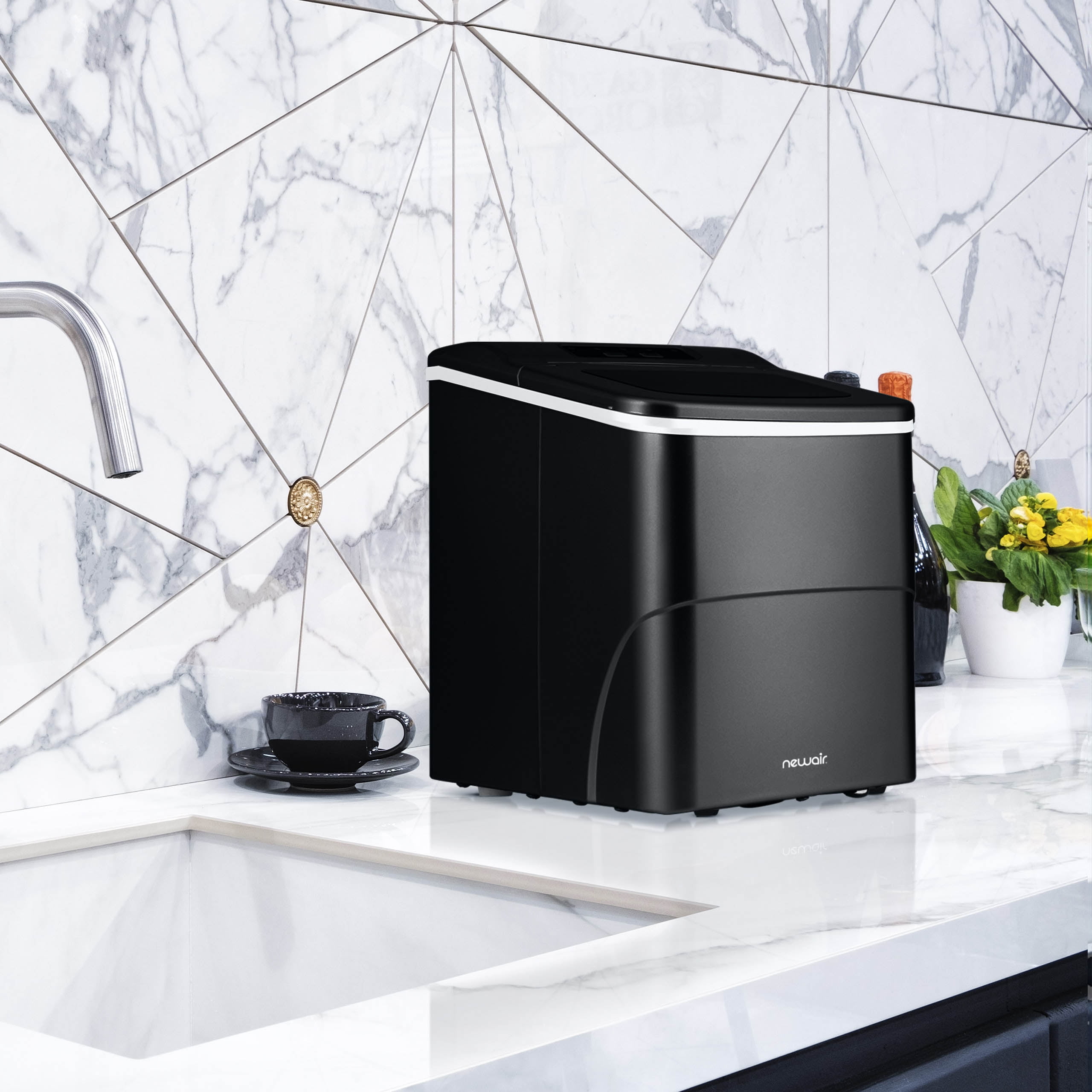 Newair 26 lbs. Countertop Ice Maker in Black- NIM026MB00 