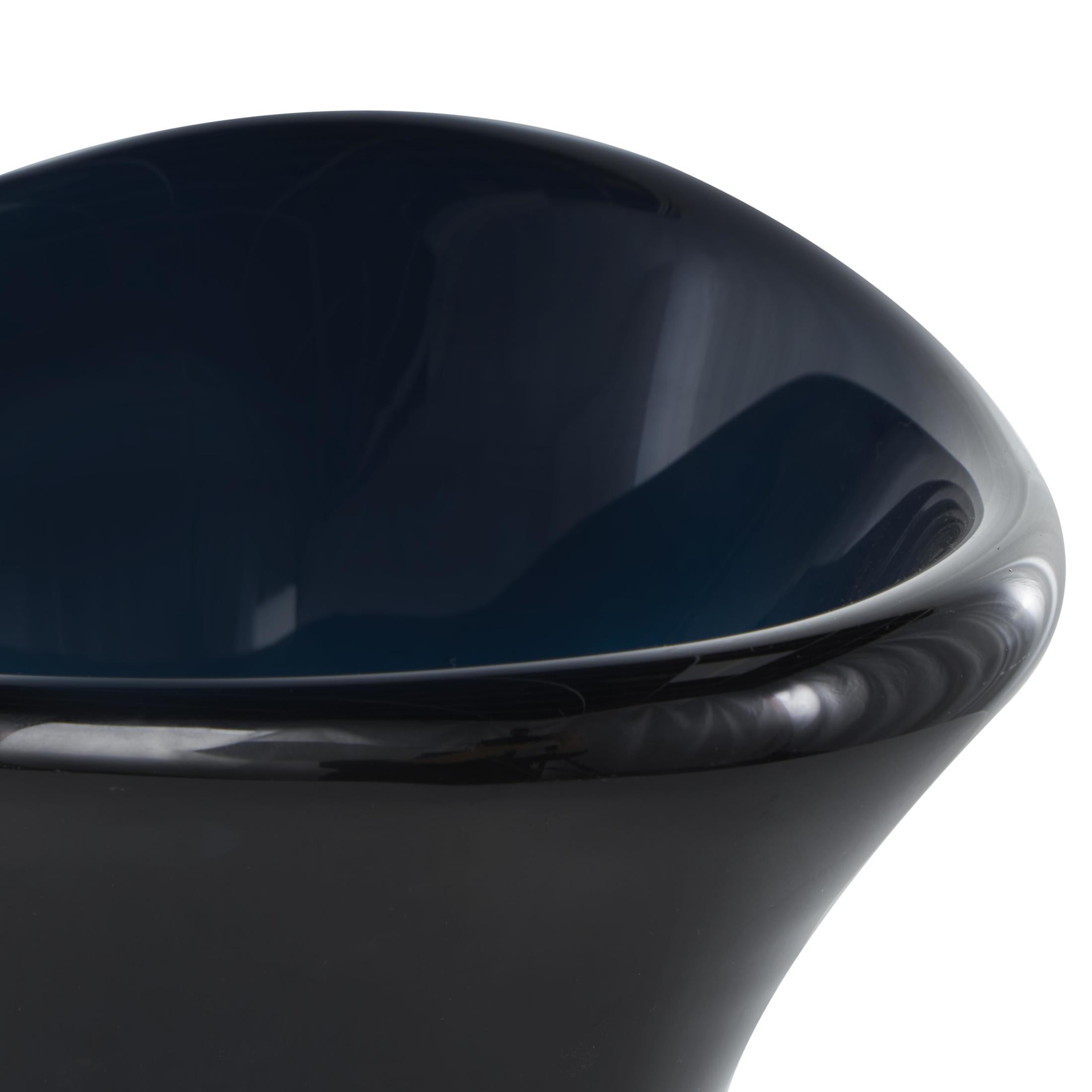 DecMode 18" Abstract Ombre Tulip Dark Blue Glass Vase with Clear Base