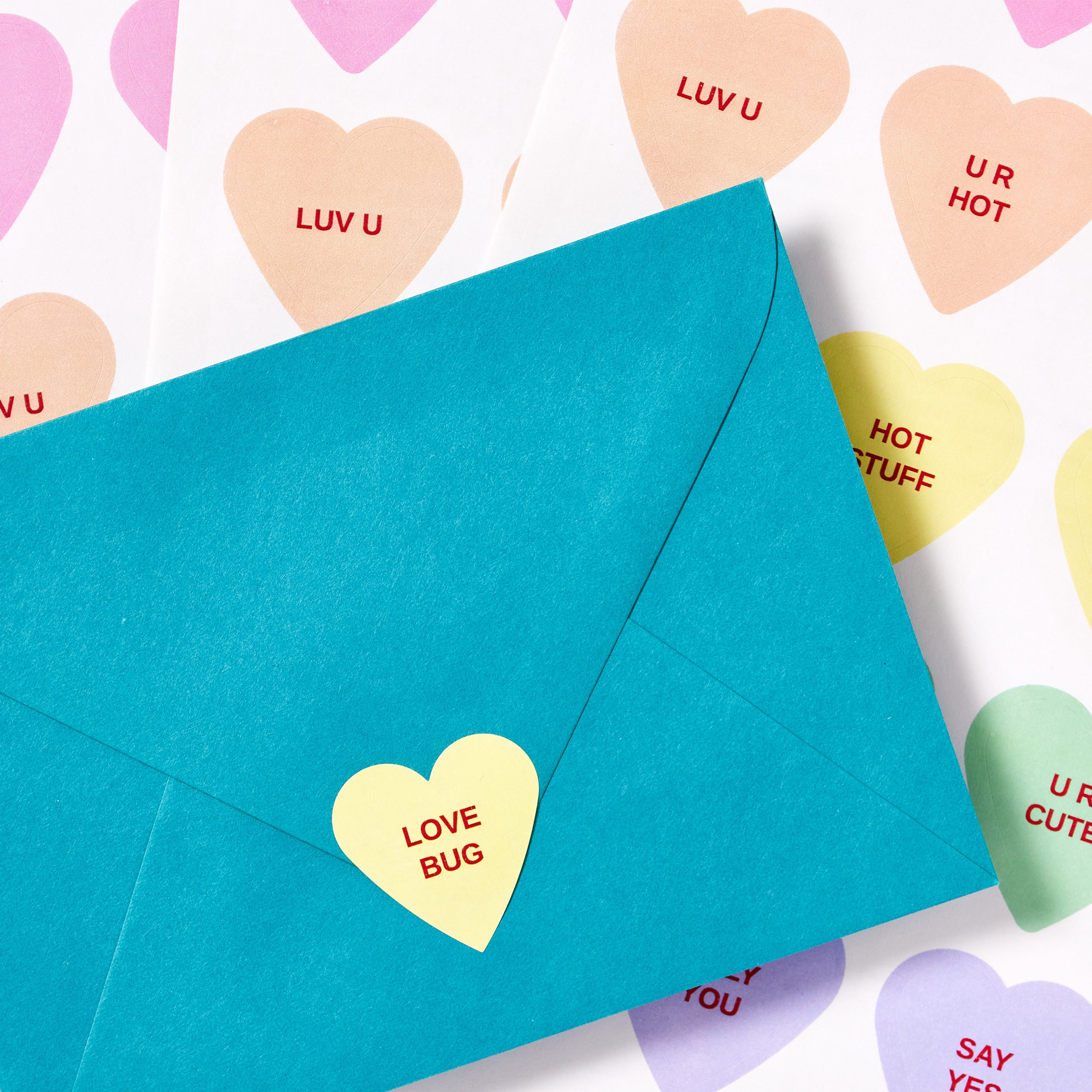 Avery Matte White Heart Labels, 1.5" x 1.5", 1,000 Labels