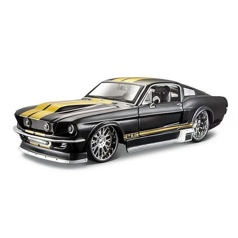 Maisto MAI31094BKY 1967 Ford Mustang GT, Black with