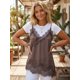 thumbnail image 5 of Camiseta de tirantes larga de satén para mujer, ideal para el verano, con tirantes finos, bajo festoneado y ribete de encaje., 5 of 9