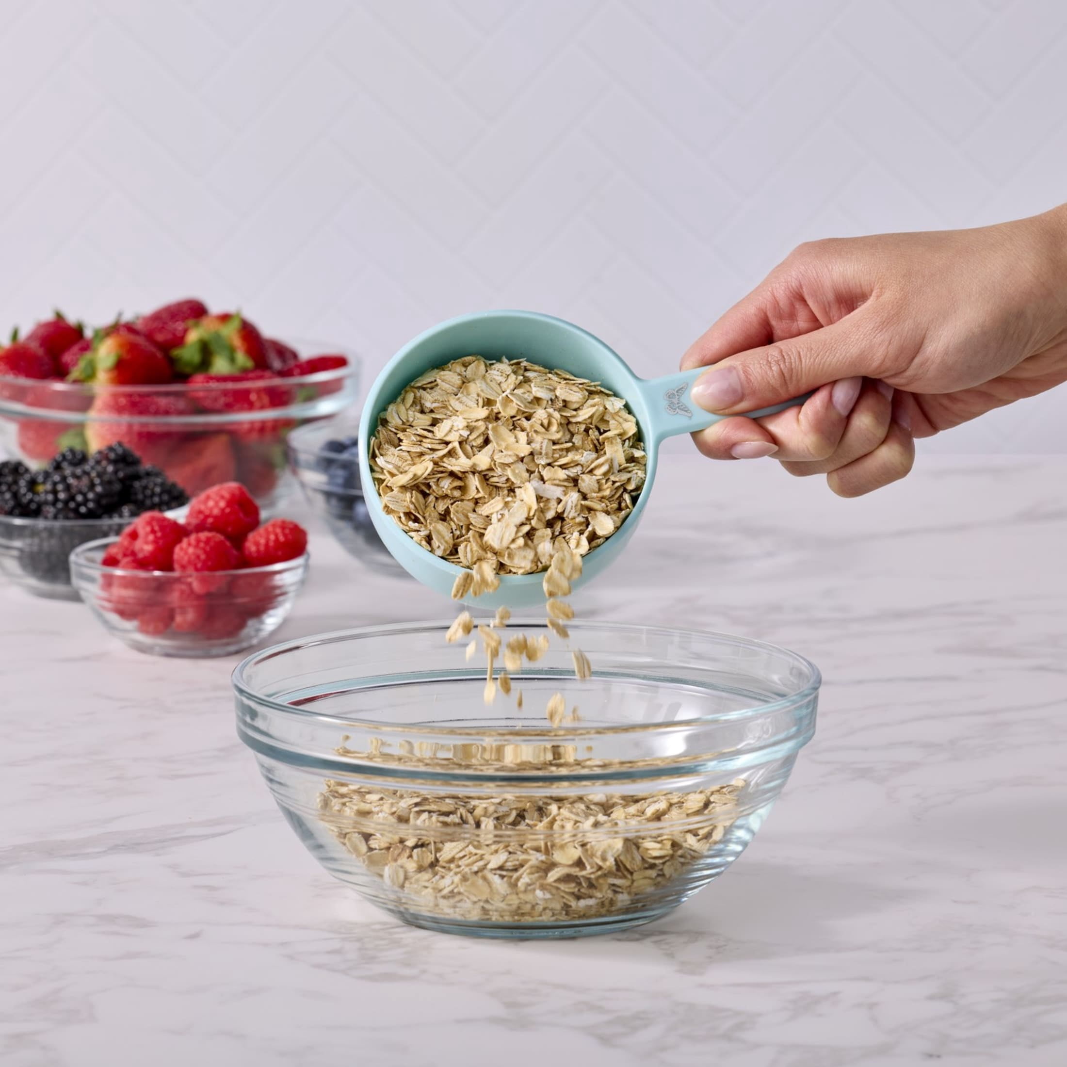 Dolly Parton 4-Piece Nesting Measuring Cups, Blue