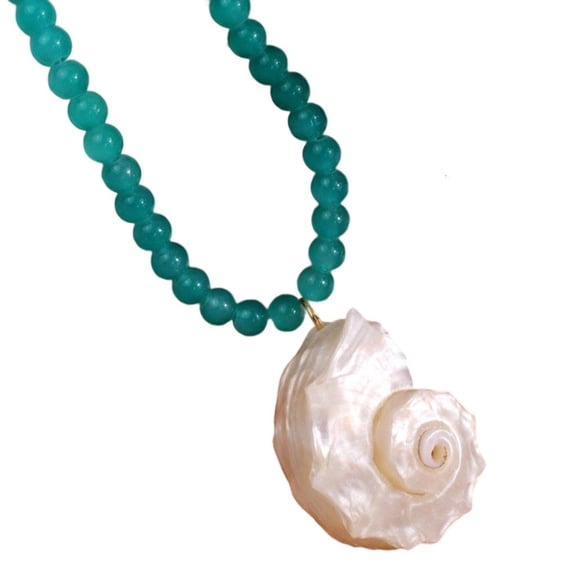 YongCo Natural Conch Shell Necklace Handcraft Oceanics Jewelry Portable Beach Accessory for Women and Men