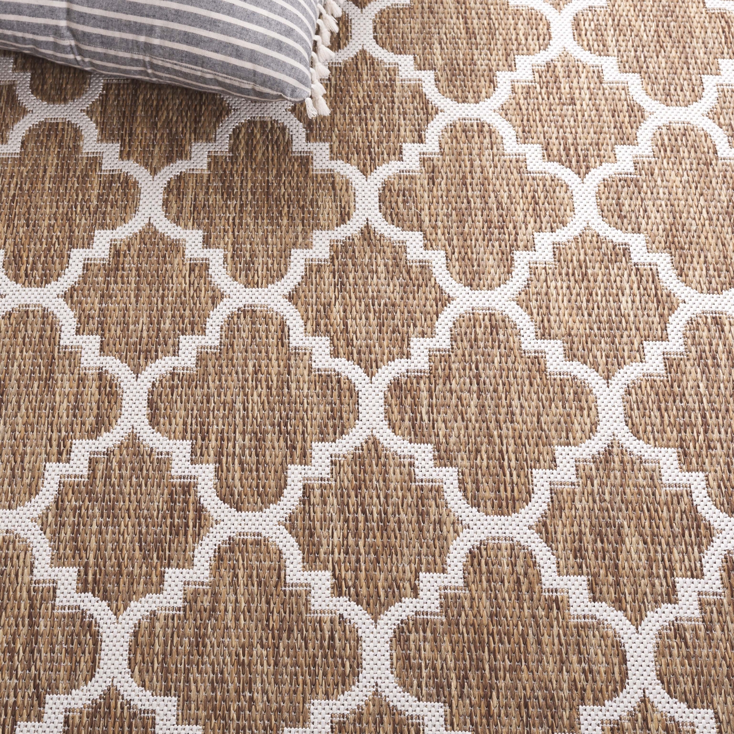 SAFAVIEH Beach House Wendy Geometric Indoor/Outdoor Runner Rug, Brown/Ivory, 2'2" x 10'