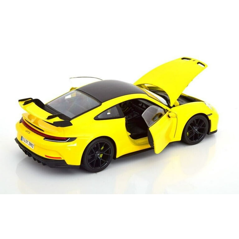 マイスト　Maisto Porsche 911 GT3 イエロー 1/18 Porsche 911 GT3 2022 Diecast Model Toy Car, Maisto, 1:18