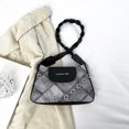 thumbnail image 3 of Qarigey Bolso de hombro moderno y minimalista con exquisita cadena de flores, popular bolso para las axilas Envolturas para manijas de equipaje negro, 3 of 6