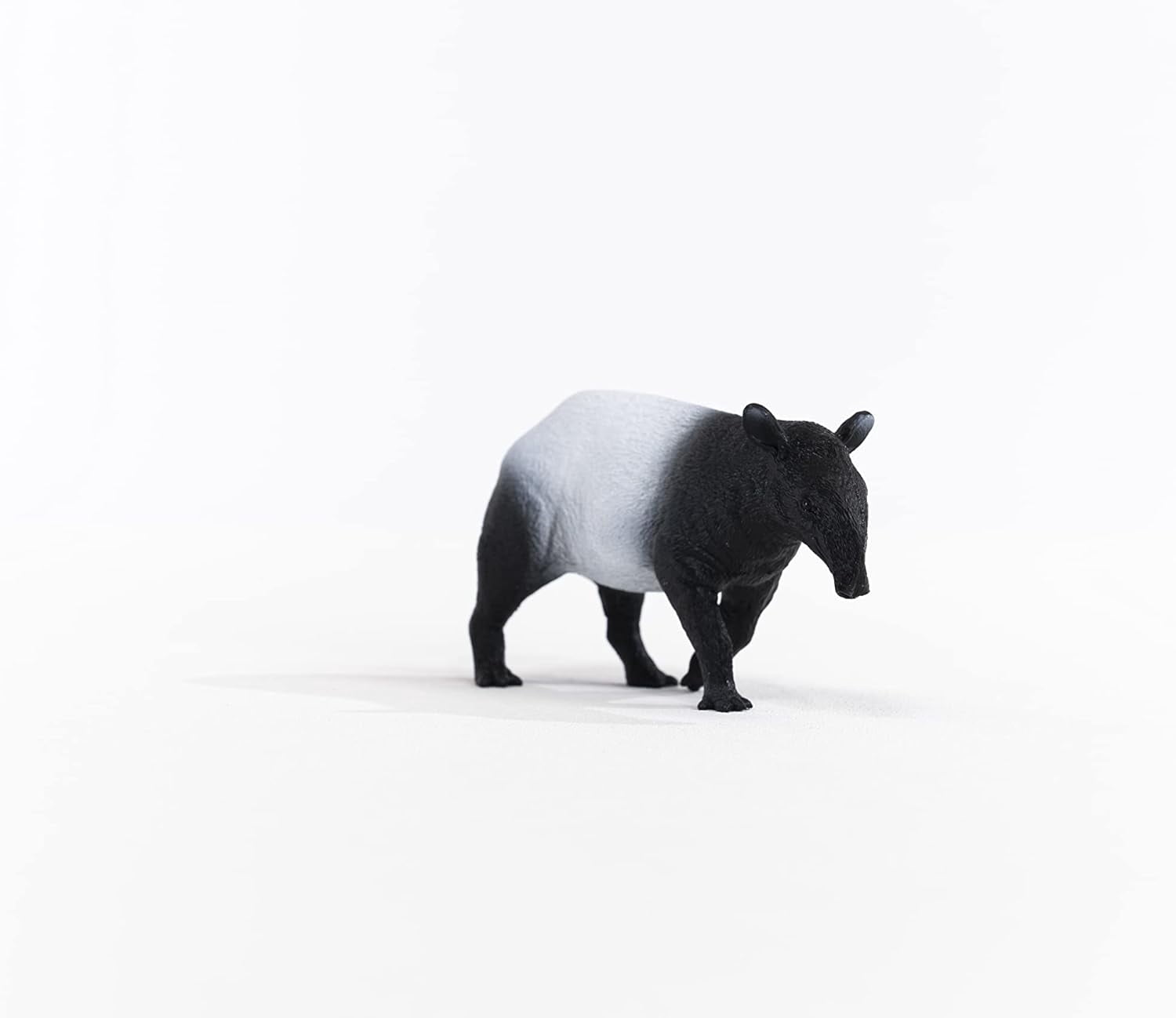 Schleich Wild Life - Tapir Figurine - Durable and Educational Animal Figures - Kids Ages 3+