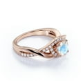 thumbnail image 4 of JeenMata Anillo de Compromiso con Diseño Único de Infinito de Piedra Lunar y Moissanita de Corte Redondo de 1,5 Quilates en Oro Rosa de 18 K sobre Plata, 4 of 4