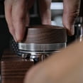 thumbnail image 3 of Herramienta de distribución de espresso KNODOS Walnut para Breville 54 mm, 3 of 7