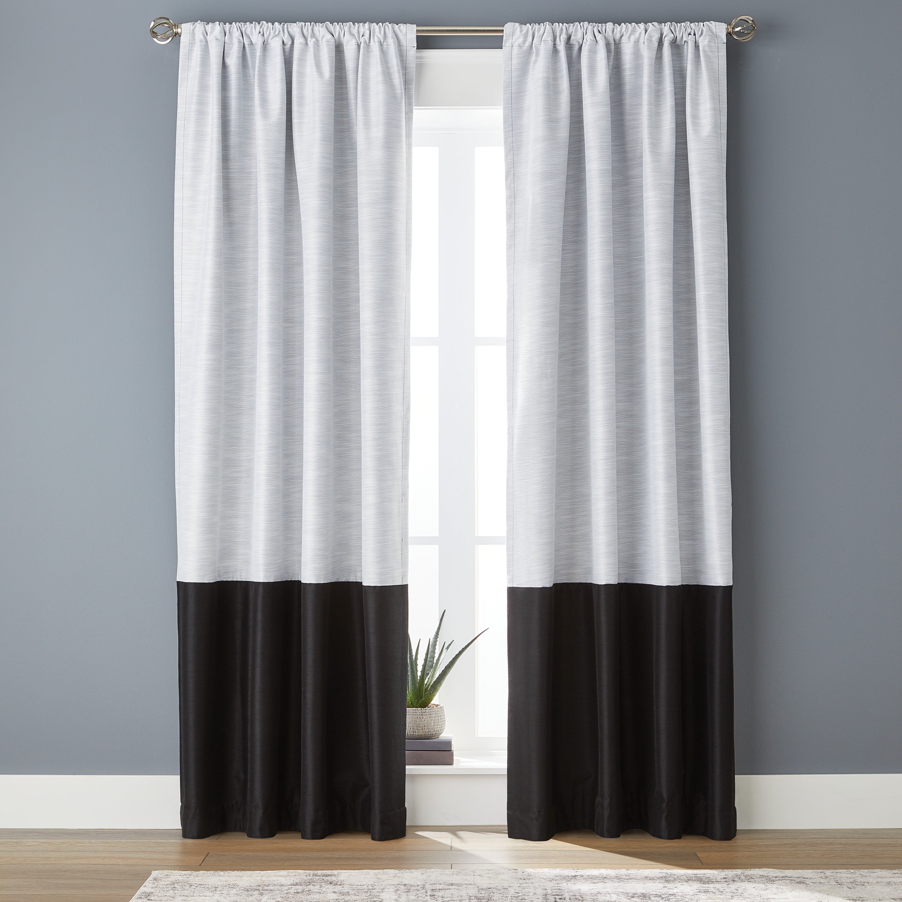 Better Homes & Gardens Colorblock Rod Pocket and Back Tab Blackout Curtain Panel, 1-Piece, Black, 50" W x 84" L
