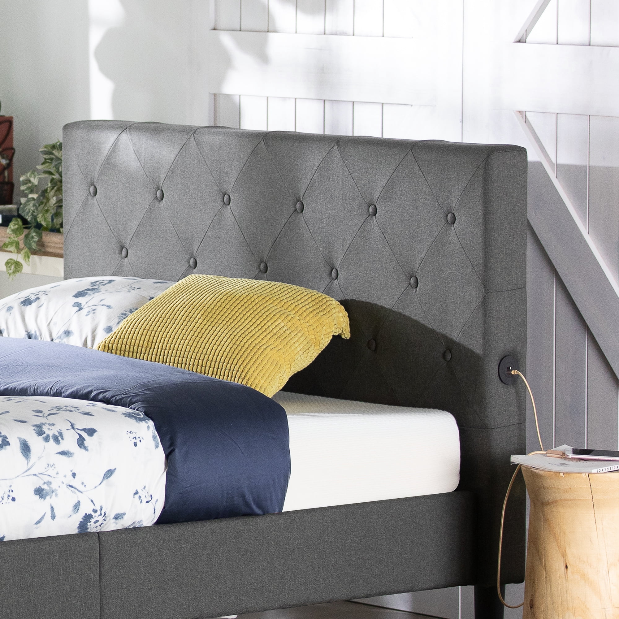 Zinus Shalini 41" Upholstered Platform Bed Frame with USB Ports, Full