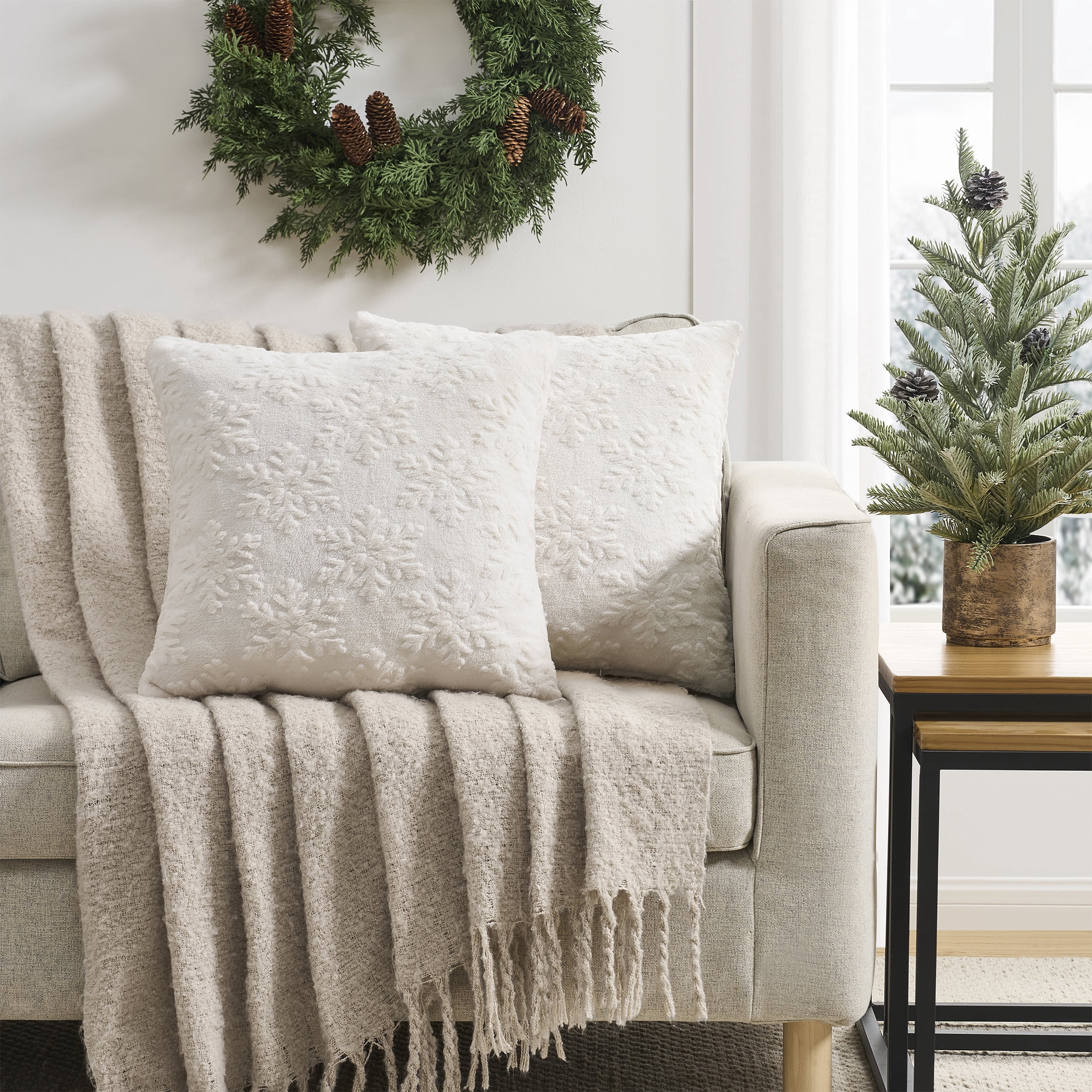 Mainstays 18" x 18" Ivory Faux Fur Snowflake Decorative Pillows (2 Count)