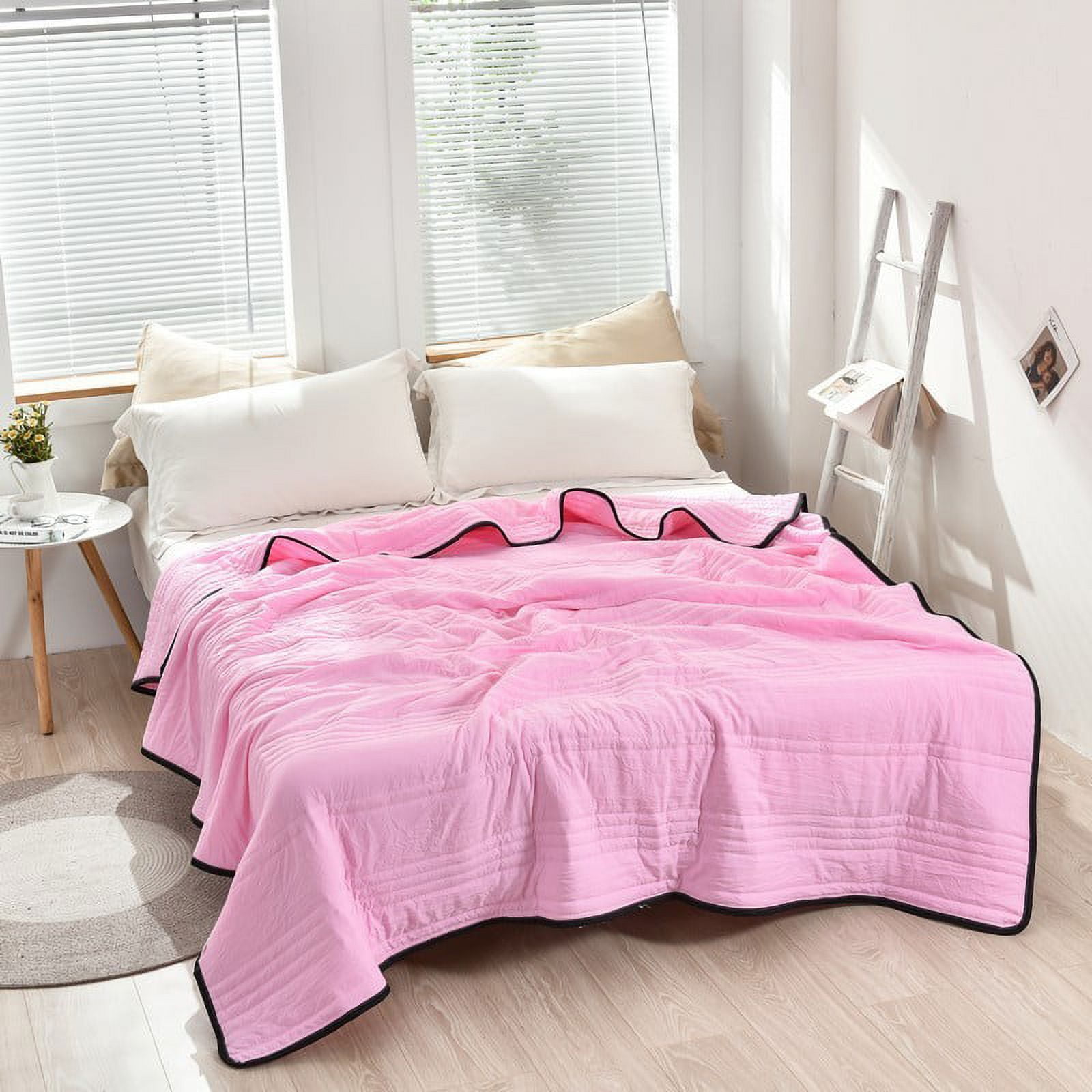 Pink colour blanket sales