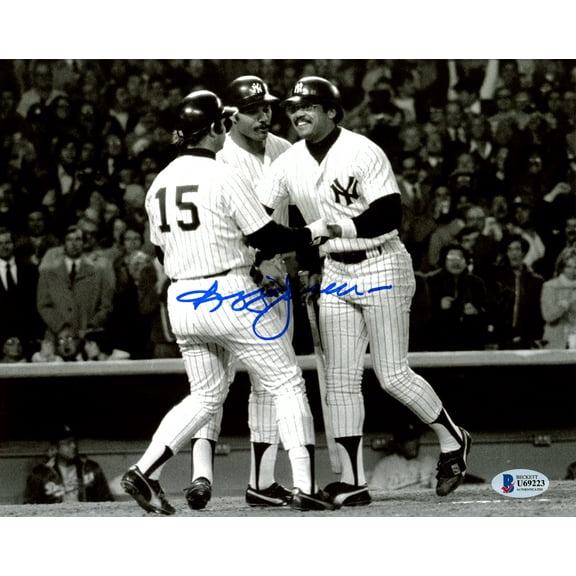 Reggie Jackson Autographed 8x10 Photo New York Yankees Home Run Beckett BAS 177601