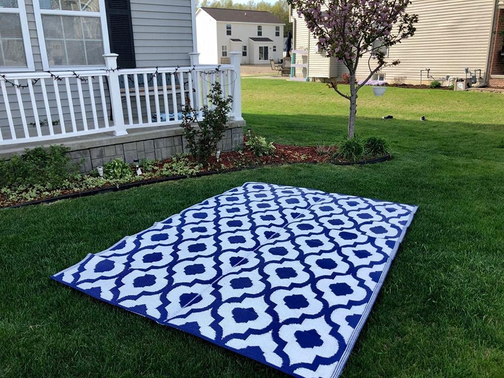 DEORAB 6'x9' Outdoor Rug Patio Clearance Straw Plastic Mat Deck Porch  Camper Balcony Blue White 