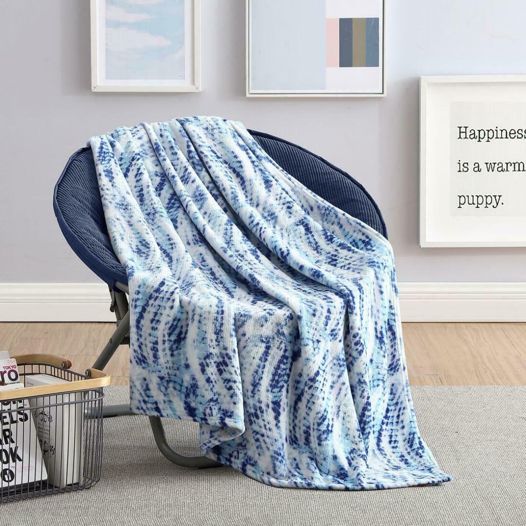 Ultra Soft & Plush Blue & Aqua Tie Dye Hypoallergenic Fleece Throw