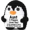 thumbnail image 1 of Figura de juguete CryCarrot hecha a mano con forma de pingüino de ganchillo, miniregalo, 1 of 8