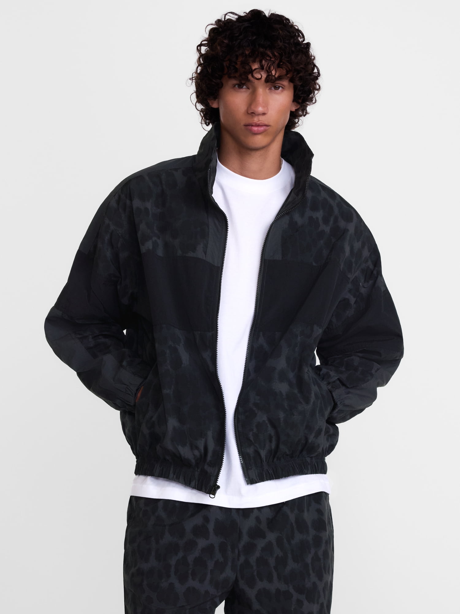 No Boundaries Windbreaker Jacket with Long Sleeves, Men's XS-4XLT