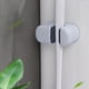 thumbnail image 4 of Fiudx Gancho para Trapeador, Soporte de Pared Sin Perforaciones, Ahorra Espacio En El Baño, Clip de Gel para Trapeador, Fácil Instalación, Ideal para Espacios Pequeños, Uso Familiar., 4 of 6