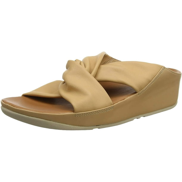 Fitflop's pool sliders that have been described as 'like yoga for