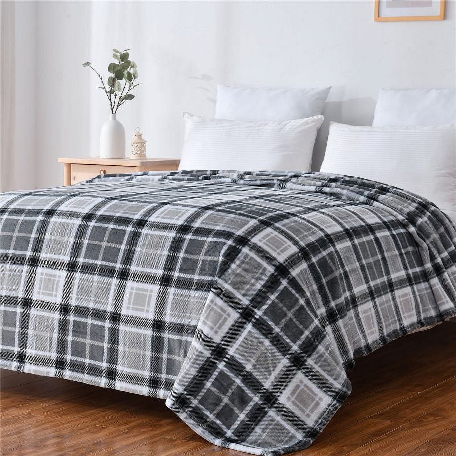 Mainstays Super Soft Plush Blanket, Twin, Light Grey Plaid 66"X90", Suitable for Adult