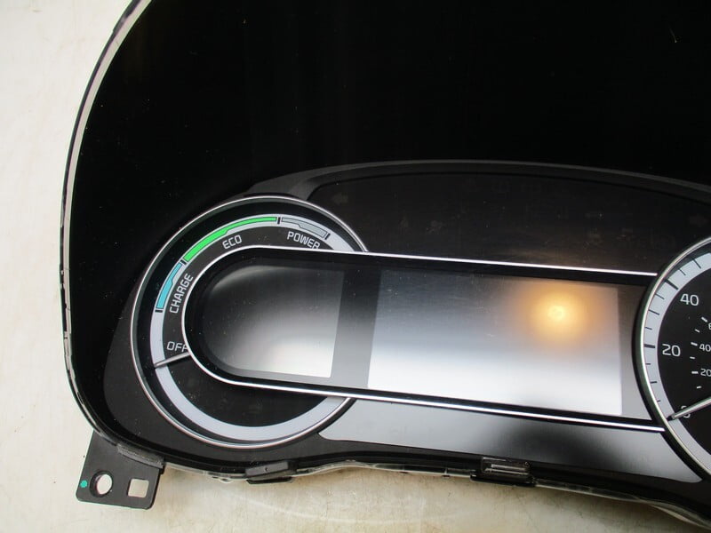 Pre-Owned 2007-2017 Kia Niro Speedometer Gauge Cluster MPH OEM - Verify Specific Vehicle Fitment In Description - (Good)