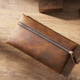 thumbnail image 4 of Trousse en Cuir Rétro Faite à la Main avec Grande Capacité, Sac de Rangement pour Papeterie, Portefeuille Créatif, mobile, Rouge pho, 4 of 6