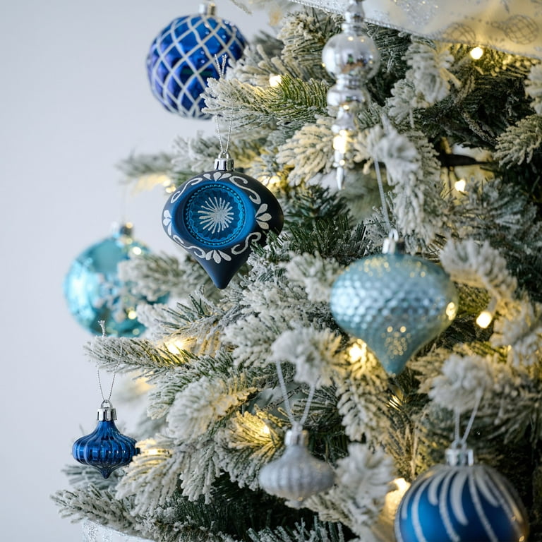 Wintry White, Blue and Silver Christmas Tree