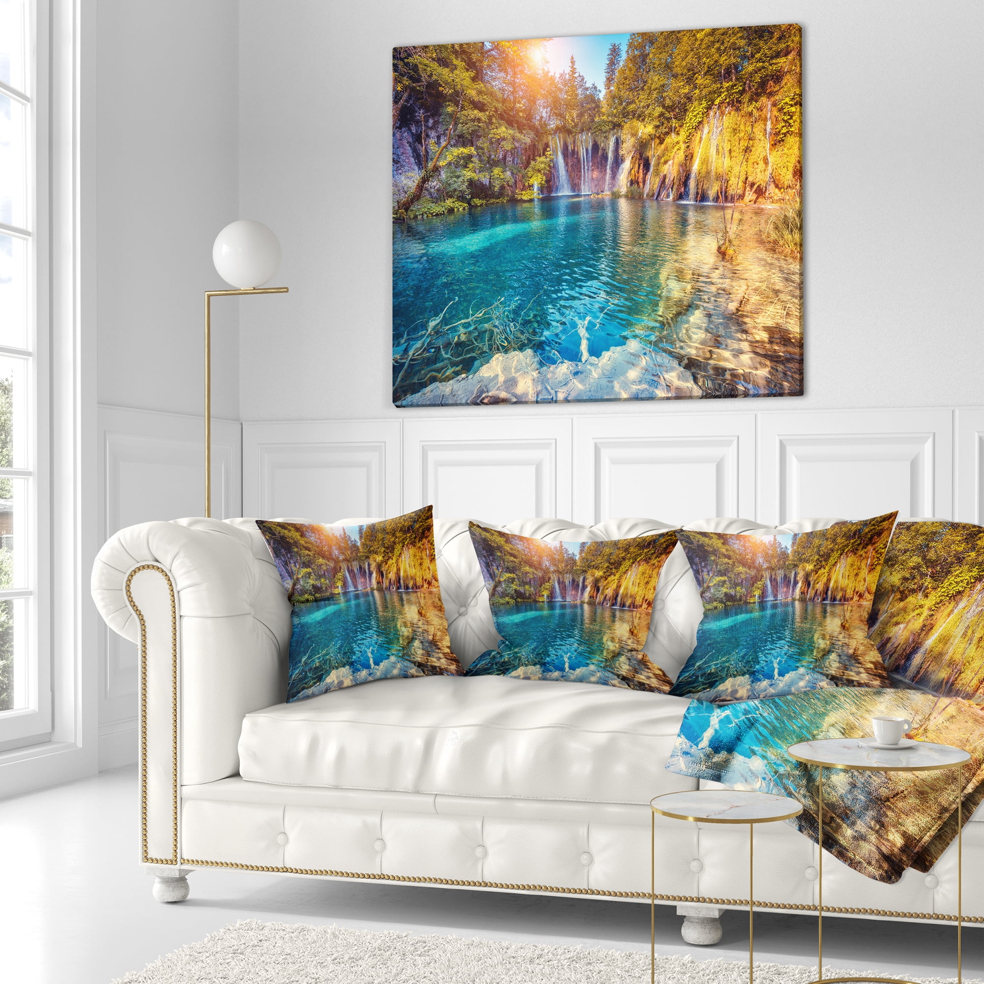 Designart Turquoise Water and Sunny Beams - Landscape Photography Throw Pillow - 16x16