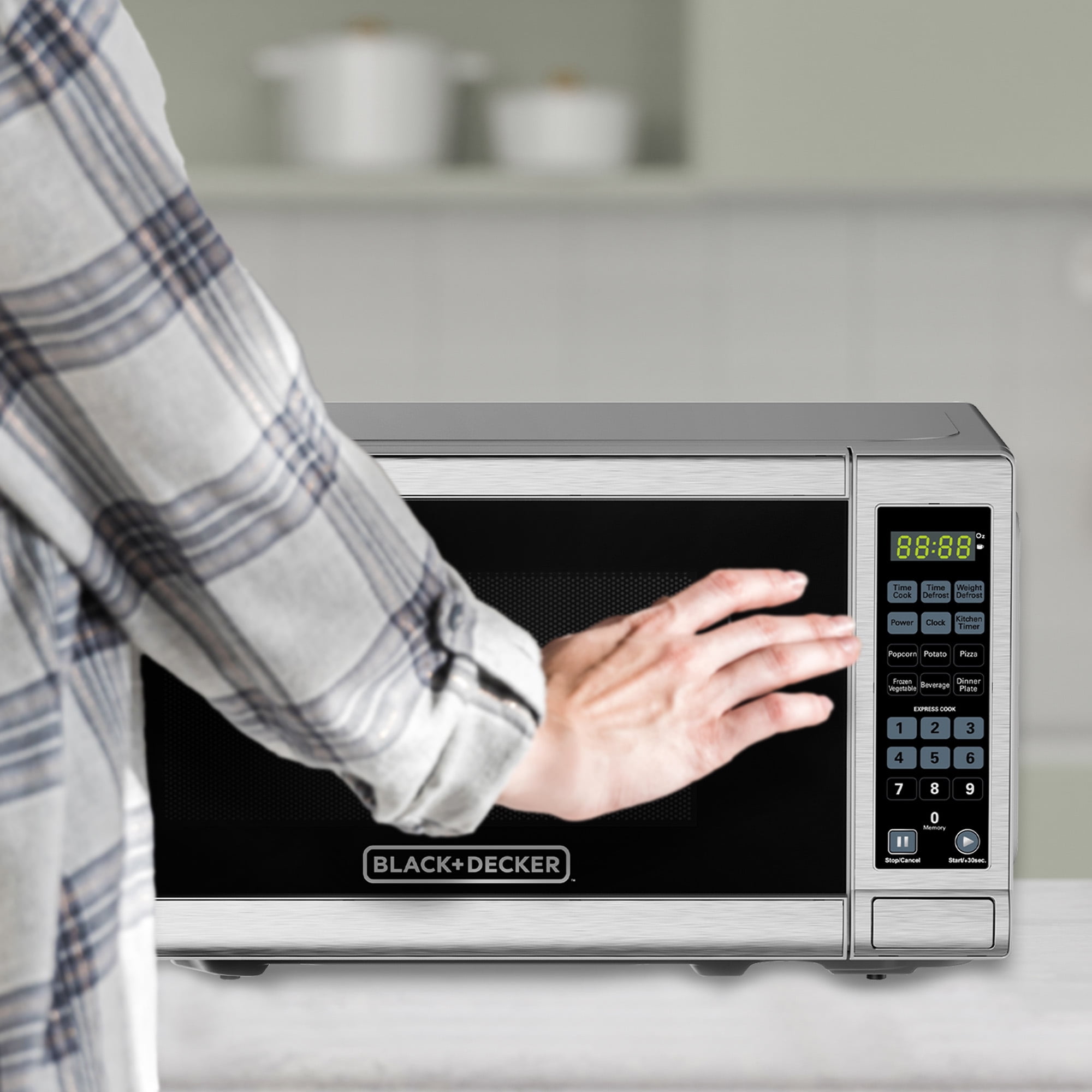 Black+Decker 0.7 Cu. Ft. Digital Microwave, Stainless Steel