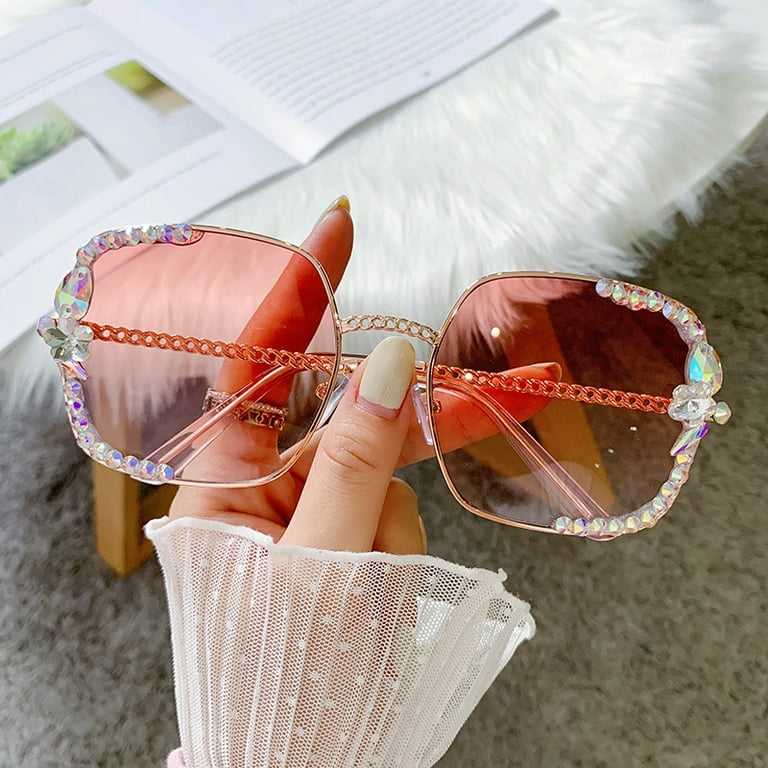 Vintage Chanel sunglasses –