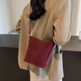 thumbnail image 3 of Bolso Bandolera Bombonera Ante (Vino) Rojo, 3 of 9