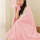 thumbnail image 5 of Toalla de Baño de Terciopelo, Suave y Absorbente, de Secado Rápido, Multiusos para Baño, Fitness y Ducha, Acogedora Manta de Invierno, Azul Cielo, Rosa y Beige, 140 X 70 Cm., 5 of 6