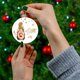 thumbnail image 4 of Puntoco Adornos colgantes de acrílico para ventanas, casa de nieve, decoración de pared de Papá Noel, disco colgante para patio, decoración de pared, decoraciones navideñas, decoraciones colgantes, 4 of 6