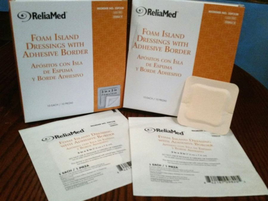 Cardinal Health Essentials Sterile LatexFree Foam Island Dressing with