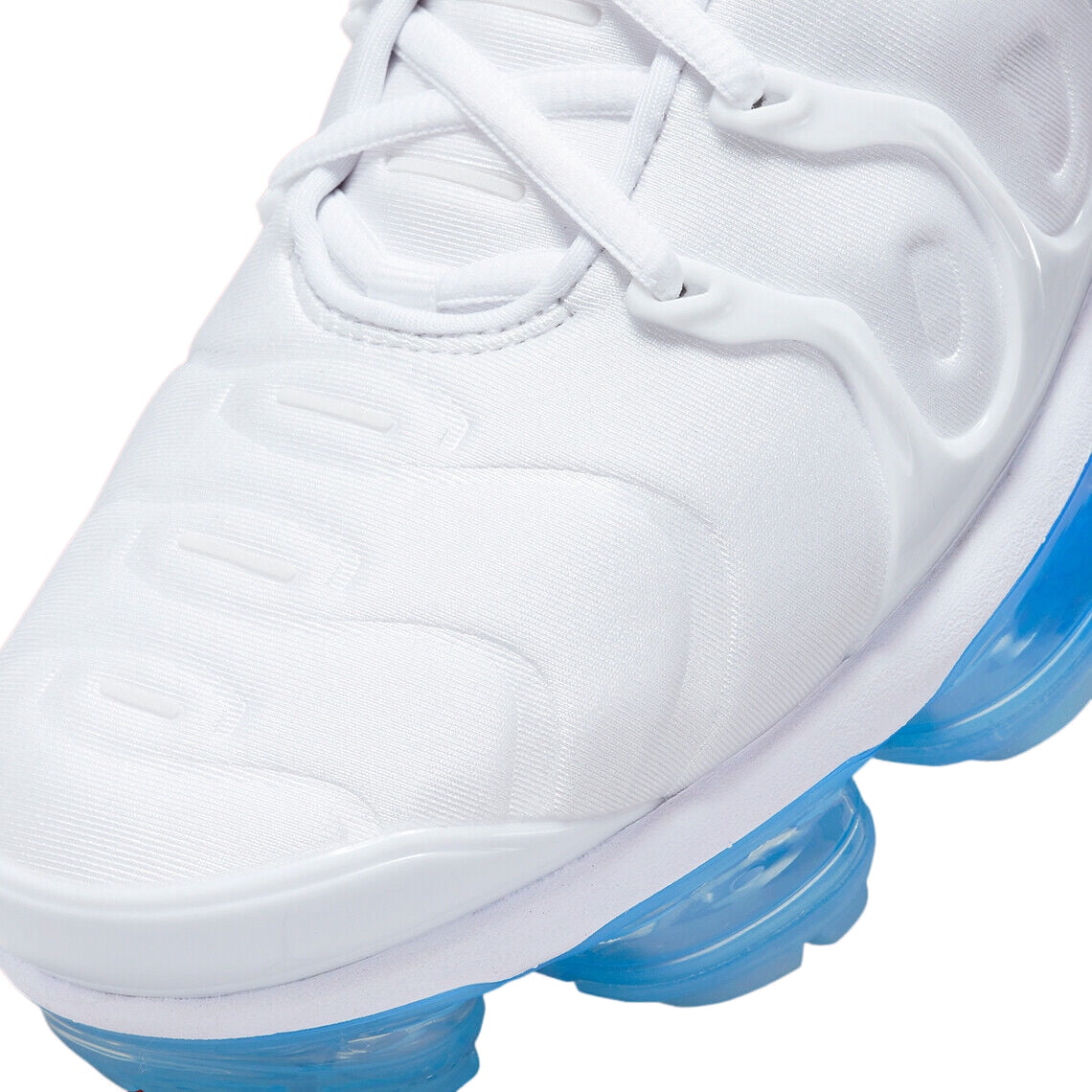 vapormax plus white blue