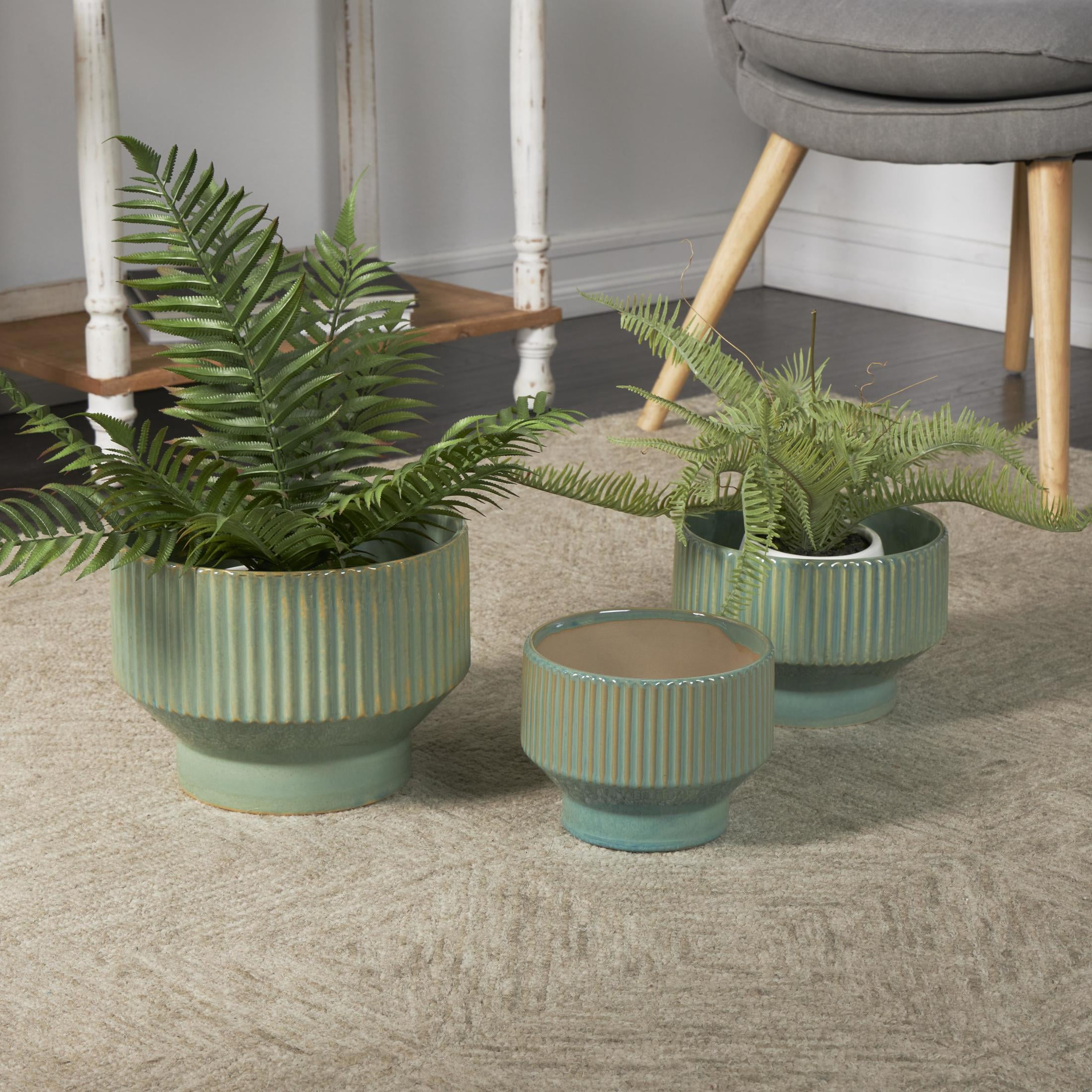 DecMode 10", 8" and 7"W Wide Green Ceramic Planter with Linear Grooves and Tapered Bases (3 Count)