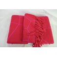 thumbnail image 3 of Couverture Réversible Moderne par Dwell Magazine Rouge/rose, 3 of 4