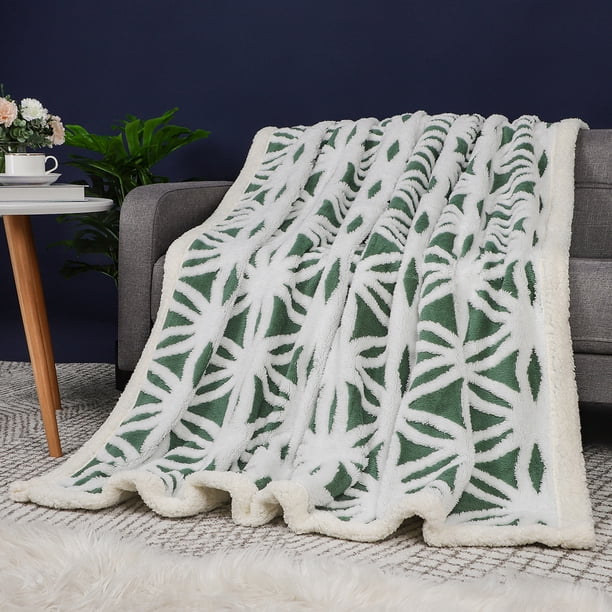 Manta de felpa Sherpa suave con copos de nieve Piccocasa para sofá cama verde Twin(60" x 80")