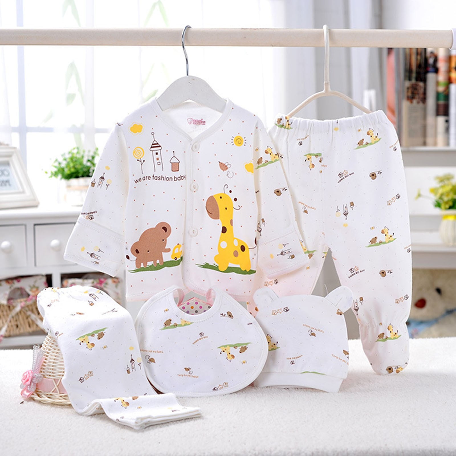 NIEWTR 5PCS Preemie Baby Baby Boy Girl Cotton Romper Hat Outfits Clothes Sets Size 5PCS Girl Boy 0-3 months Gifts Layette Set